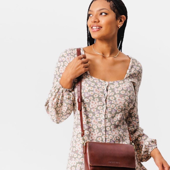 Portland Leather Goods Medium Metro Crossbody Cognac - Picture 3 of 4